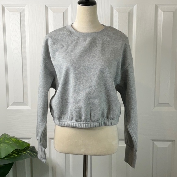 JoyLab Women's Fleece Cropped Crewneck Pullover Sweatshirt Gray Various Sizes - Picture 1 of 10